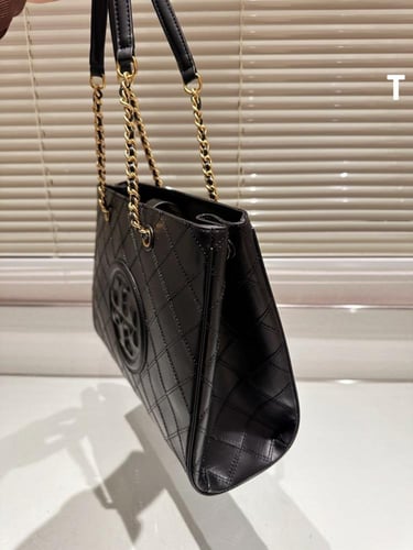 شنطة توري بورش