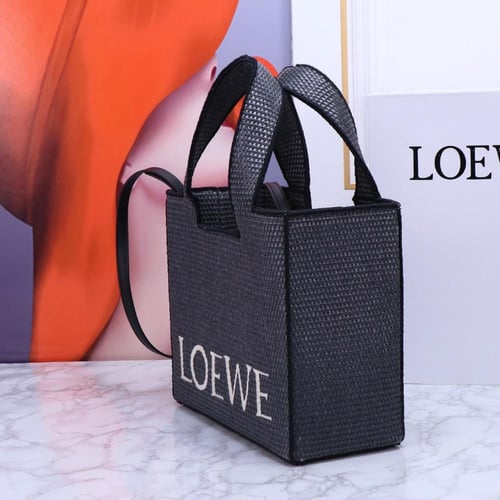 شنطه صيف loewe