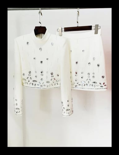 بدلة الكريستال