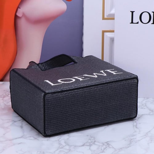 شنطه صيف loewe