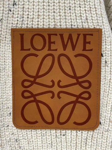 سويتر لويفي