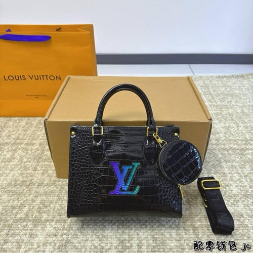 شنطه Lv