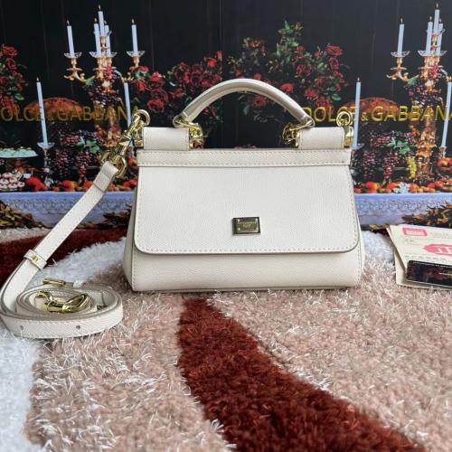 شنطه D&G