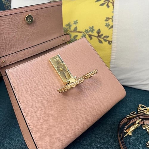 شنطه فالنتينيو