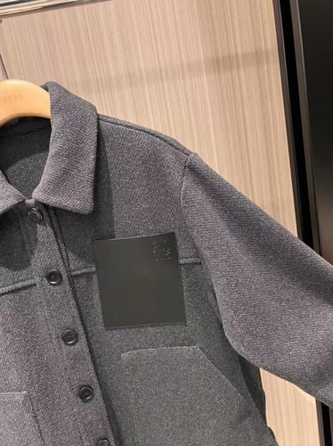 جاكيت لويفي