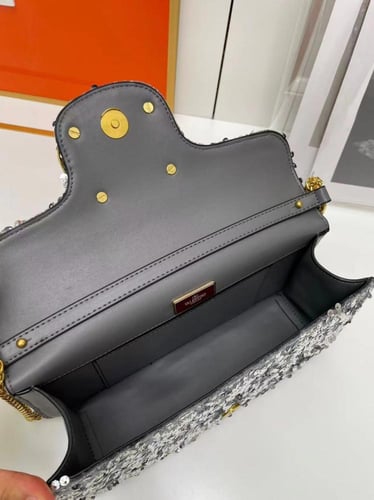 شنطه فالنتينيو