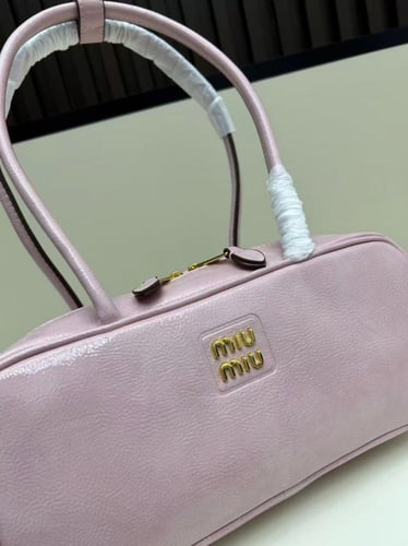 شنطه miu miu