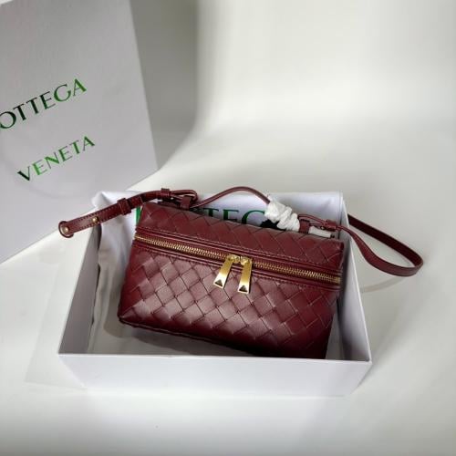 شنطه bottega