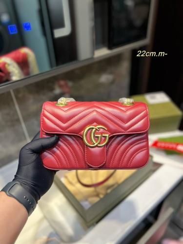 شنطه gucci