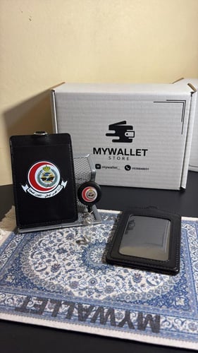 حامل بطايق- جلد طولي -حسب الطلب