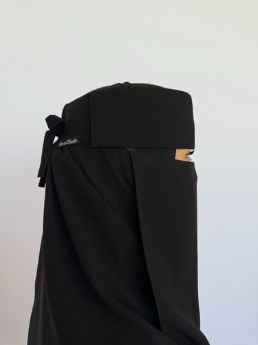 نقاب اسلامي أسود ملكي مبطن حرير