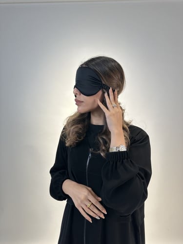 غطاء عين حرير