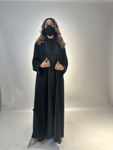 عباية كريب جاكار ربع كلوش