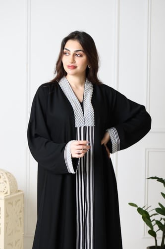 عباية حرير اسود