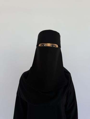 نقاب اسلامي أسود ملكي مطاط قصير