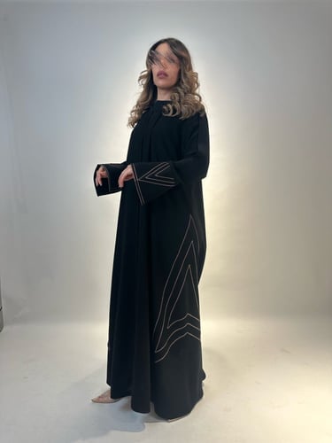 عباية كريب ملكي ربع كلوش