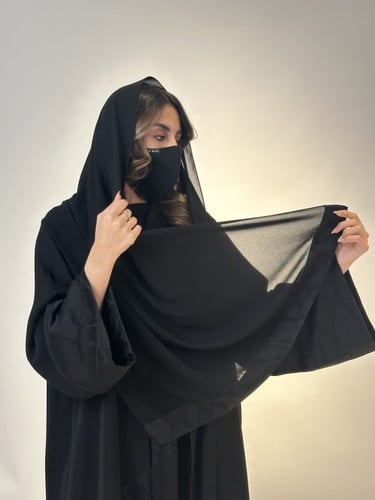 عباية كريب جاكار نص كلوش