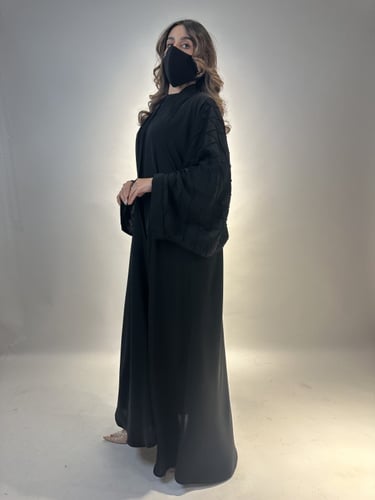 عباية رويال كريب نص كلوش