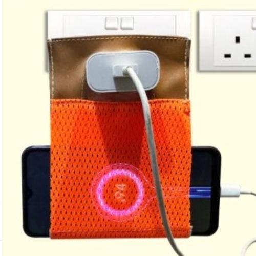 حامل الجوال أثناء الشحن