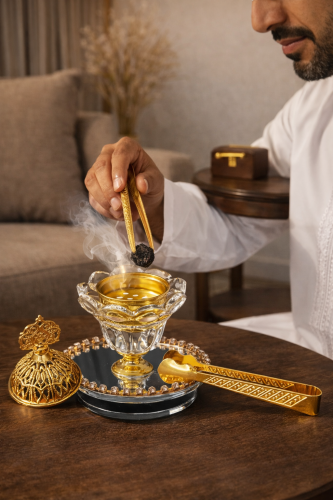 Crystal glass incense holder in luxurious classic style