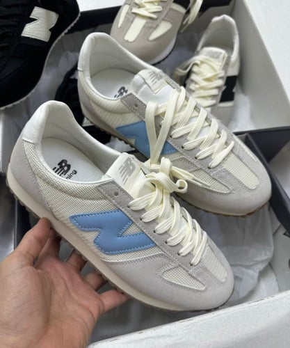 احذية بمقاسات متعدده