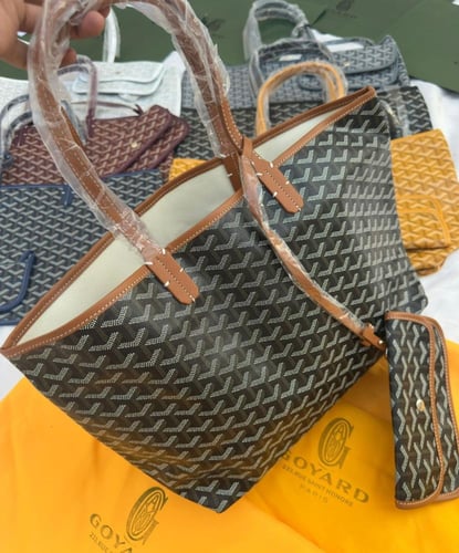 شنط (توت باق)