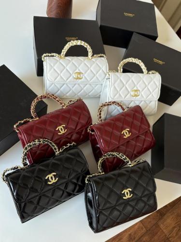 شنط شانيل حجم صغير