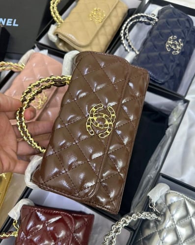 شنطه شانيل جلد صغيره