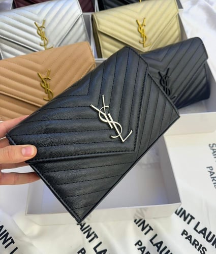 شنط سان لوران جلد فاخر