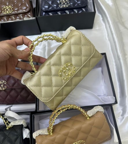 شنطه شانيل جلد صغيره