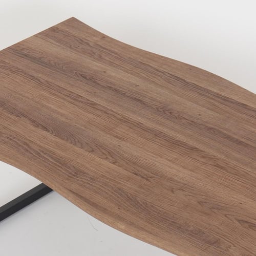 طاولة جانبية مستطيلة بسطح خشب وقاعدة معدنية شكل X