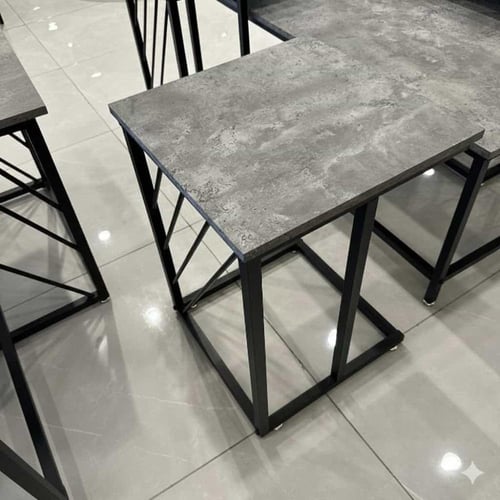 طقم طاولات ضيافة بتصميم عصري واسع ومتداخل