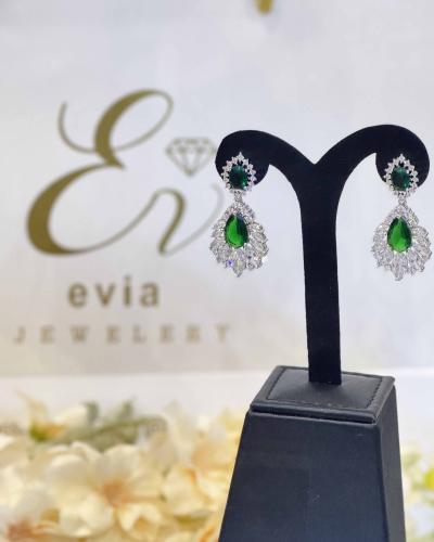 حلق زركون اخضر