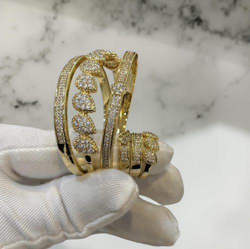 اساور مع خواتم