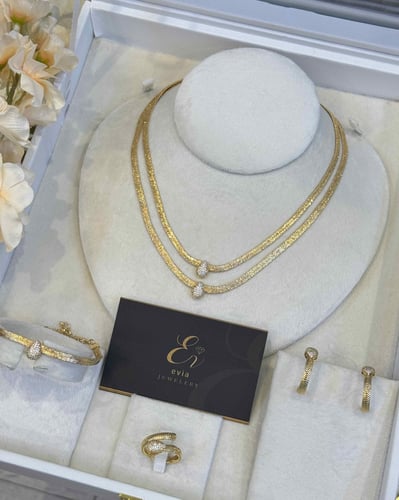 طقم ناعم مطلي ذهب