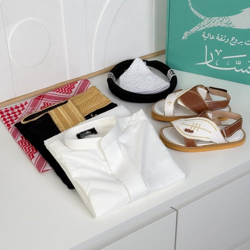 عرض العيد 6 قطع ( بشت اسود )