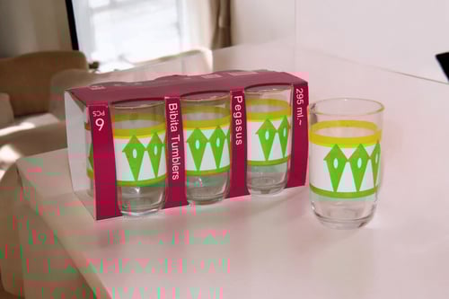 كاس ماء غضار اخضر