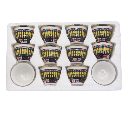 فناجيل قهوة مزين بنقوش تراثية عربية. اكتشف مزيجًا...