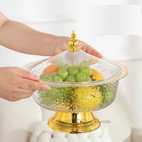 حافظة تقديم كريستال بغطاء وقاعدة ذهبية