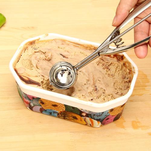 ملعقة ايسكريم مكعبات