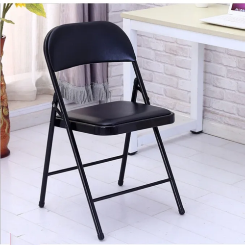 كرسي اسود قابل للطي