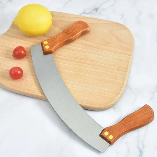 أداة تقطيع البيتزا يد خشب