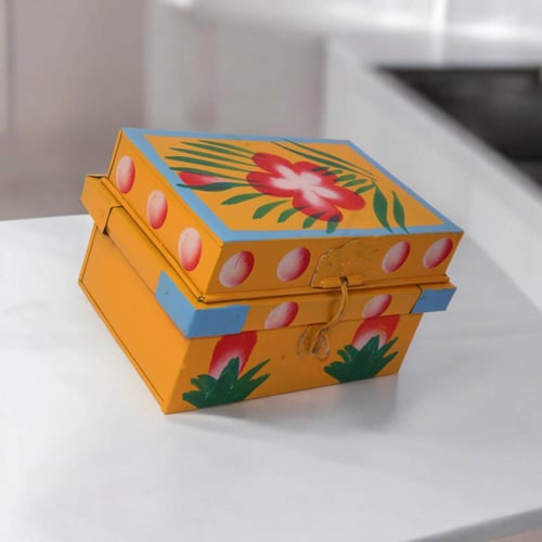 طقم صندوق اصفر تراثي تراثي مميز