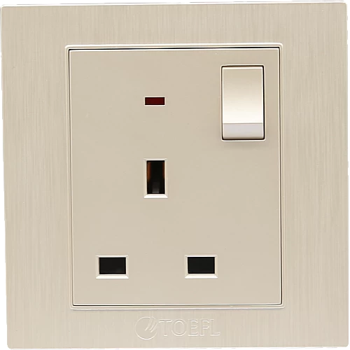 فيش كهربائي ثلاثي مع مفتاح 13 امبير لون لولي فاخر