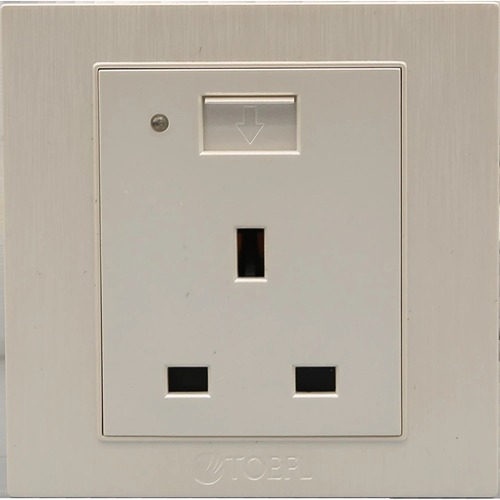 فيش ثلاثي مع منفذ يو اس بي USB لون لولي فاخر