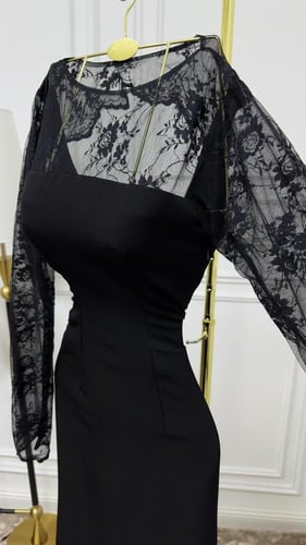 فستان أرينا