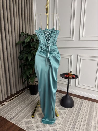 فستان ريانه