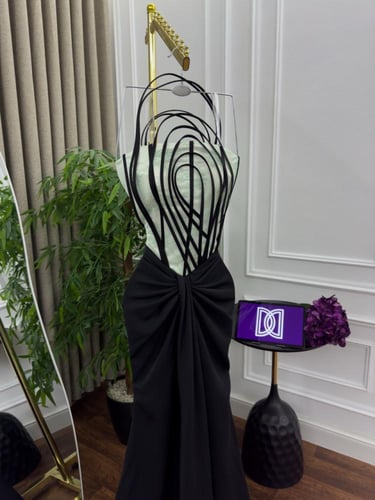 فستان العنود