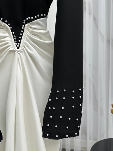 فستان ابتهال