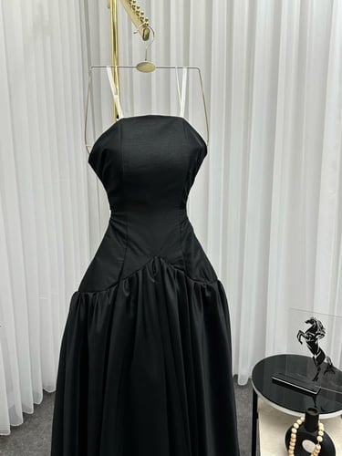 فستان العهد